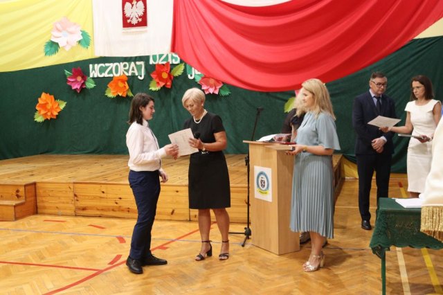 b_1024_768_0_00_images_2022_2023_Zakonczenie_347627613_727423979185553_8961925322622428984_n